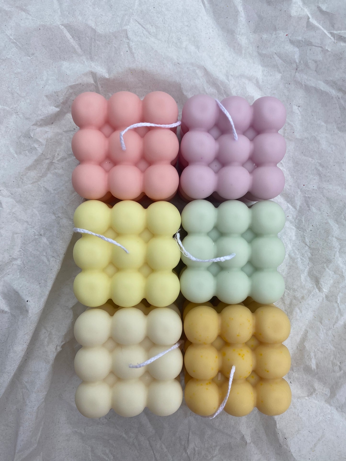 BUBBLE CUBE CANDLE